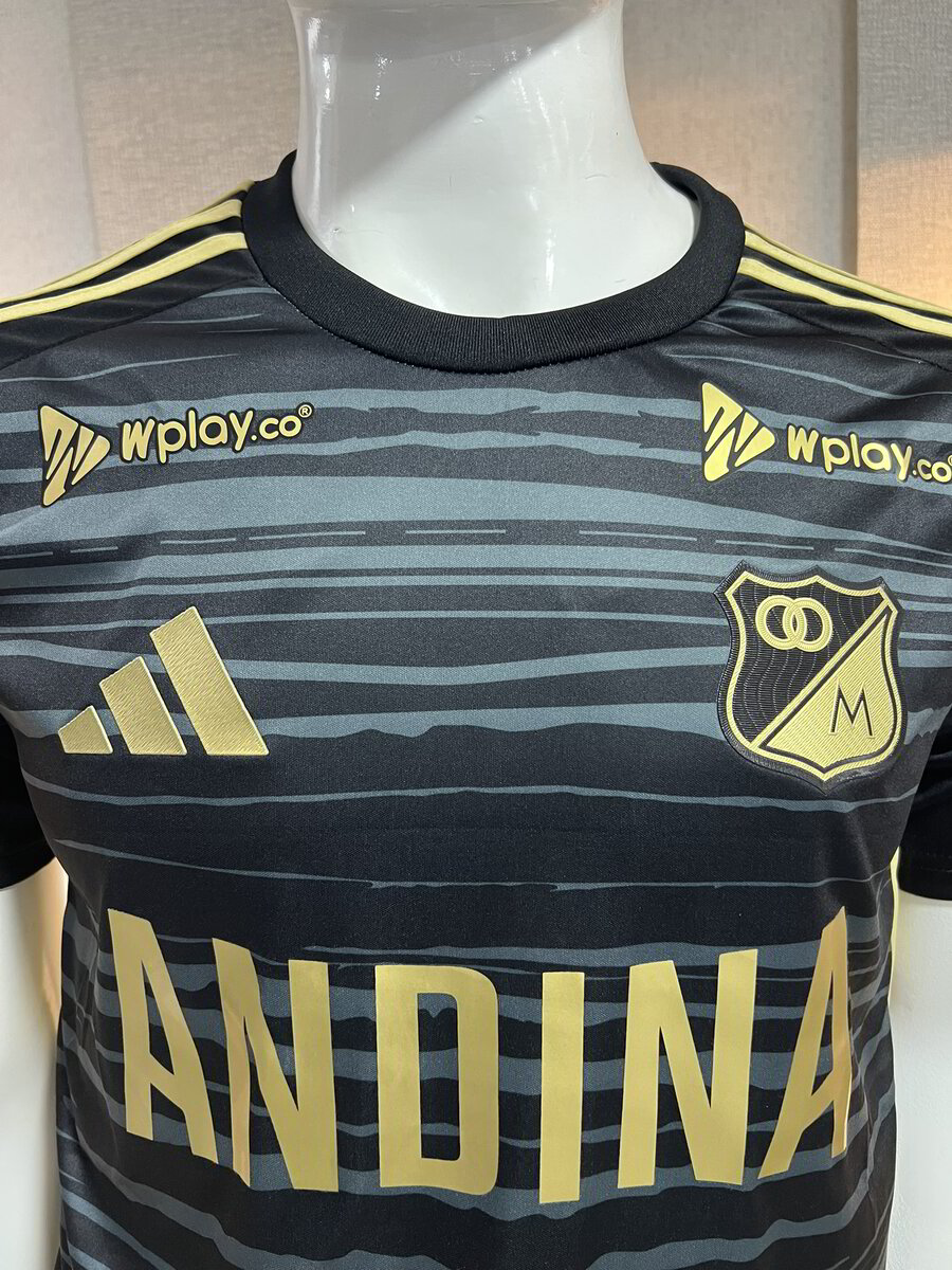 MILLONARIOS VISITANTE 25/26