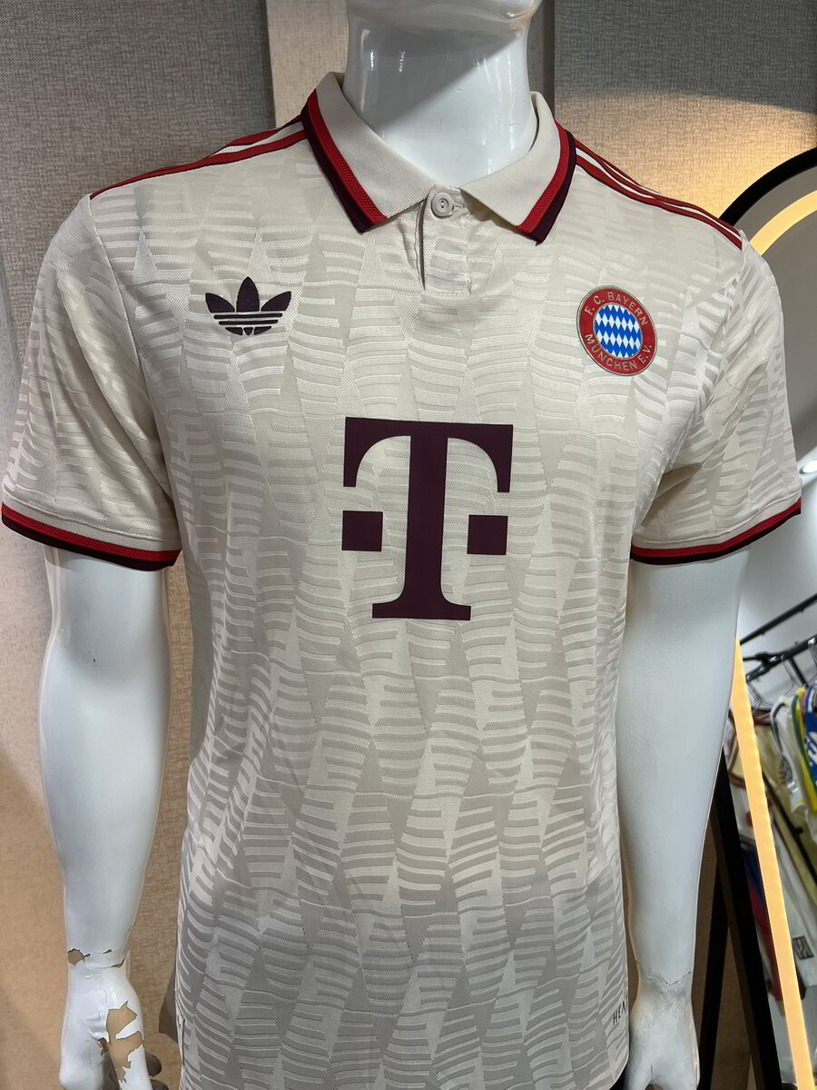 BAYERN VISITANTE 24/25
