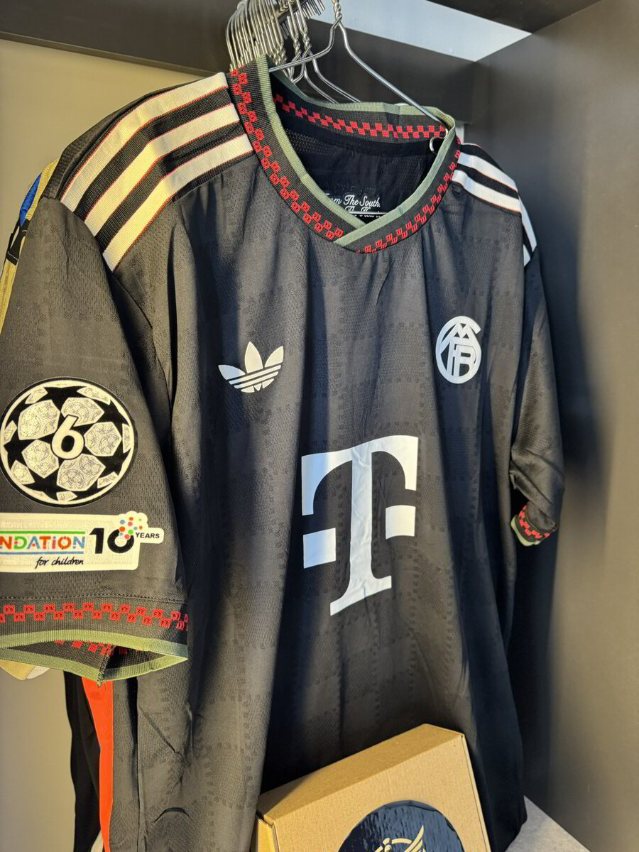 BAYERN TERCERA EQUIPACION 25/26
