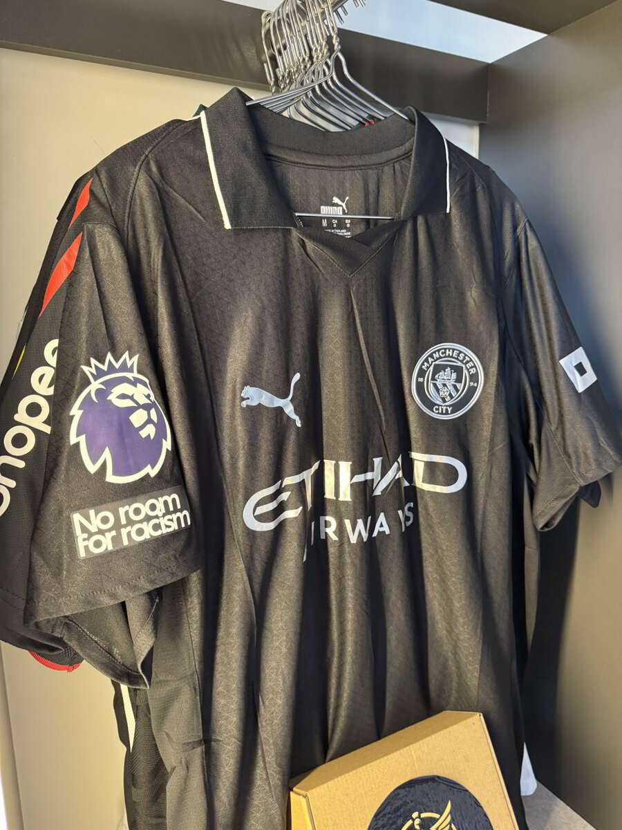 MANCHESTER CITY NEGRA 25/26