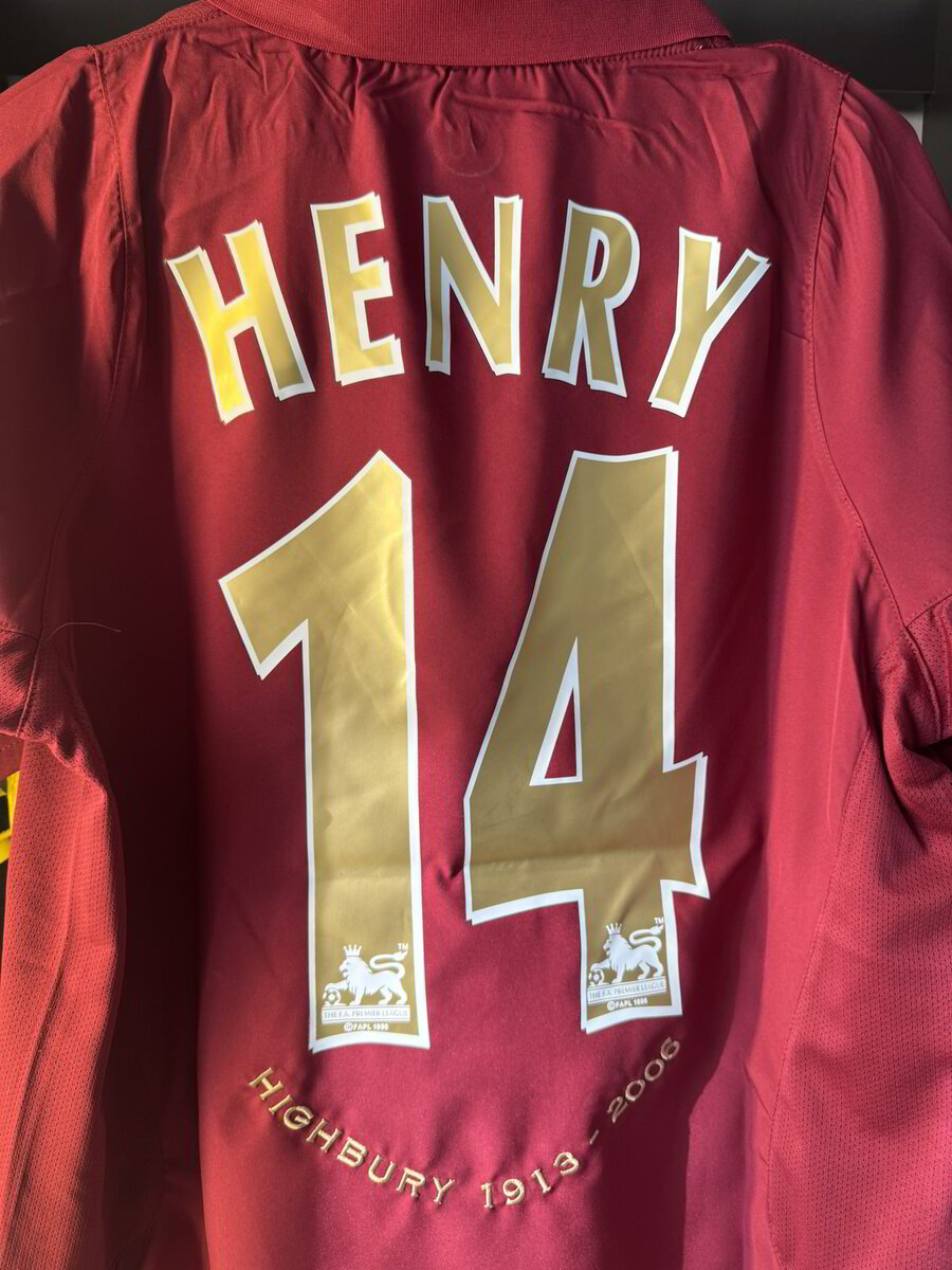 ARSENAL 05/06 RETRO ESPECIAL