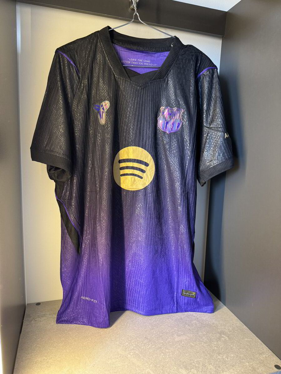 BARCELONA VISITANTE 26/27