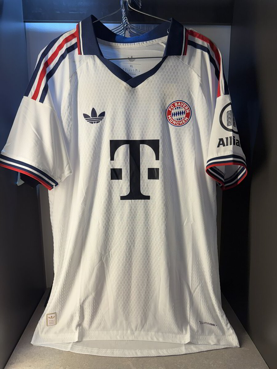 BAYERN VISITANTE 26/27