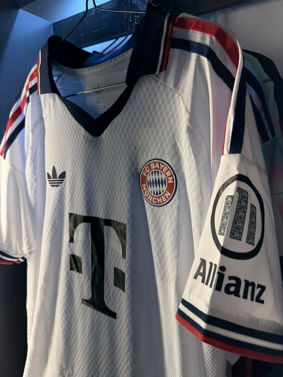BAYERN VISITANTE 26/27
