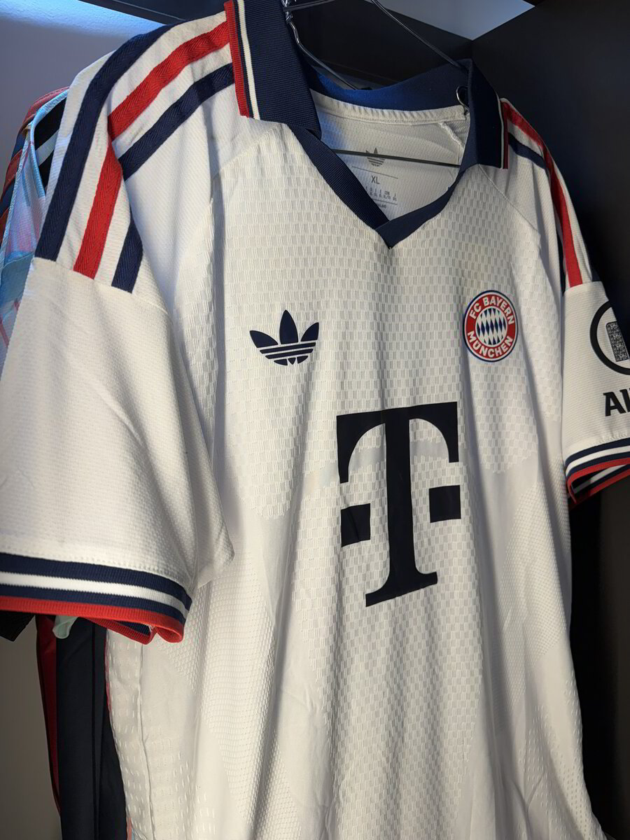 BAYERN VISITANTE 26/27