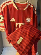 BAYERN LOCAL 26/27